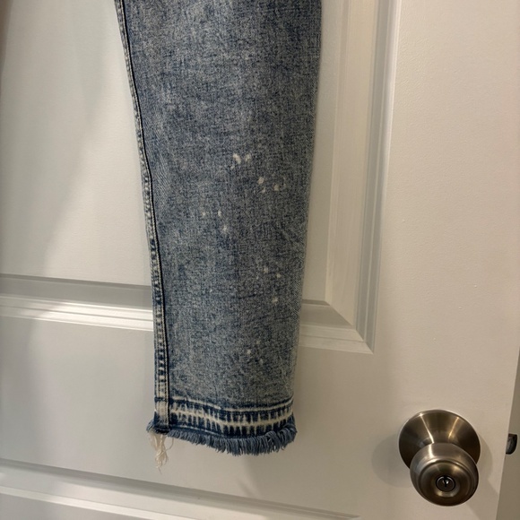 Abercrombie & Fitch Ultra High Rise Ankle Straight Acid Wash Distressed Jeans - Picture 10 of 13